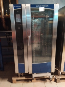 Пароконвектоат Electrolux