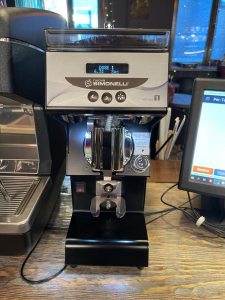 КОФЕМОЛКА NUOVA SIMONELLI MYTHOS ONE